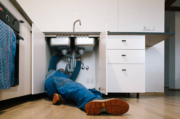 Professional Leak Detection technician working in Bonita Springs, FL